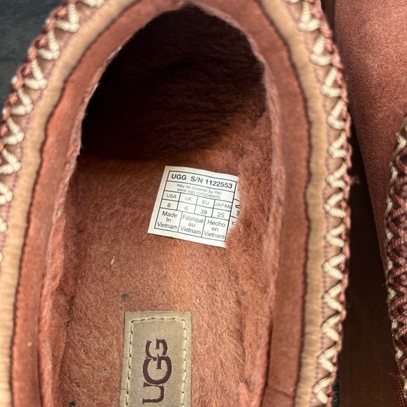 UGG Women's Tazz Slipper in Red Jasper Size 8 Woman’s Shoes Platform - Picture 5 of 8